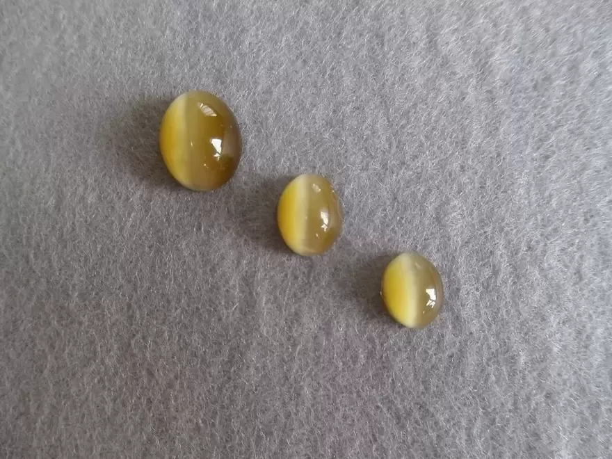 lucky amulet - cat's eye